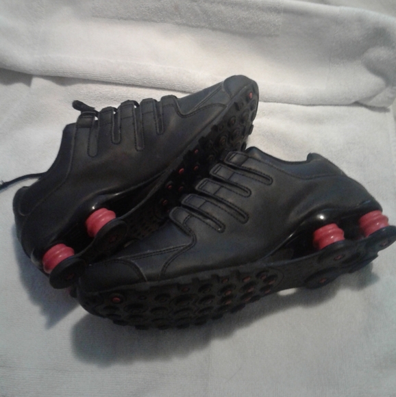 Nike Shox black and red woman u.s 9 - Picture 4 of 6